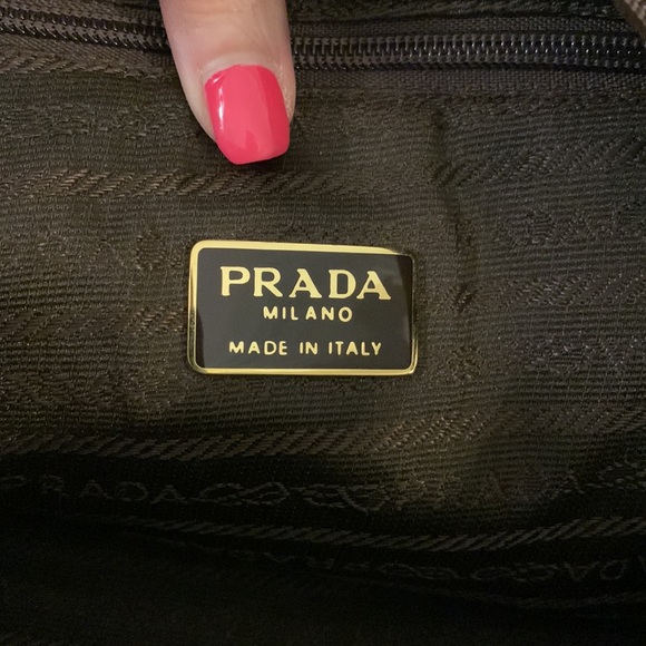 ❤️Prada Tessuto Nylon Handbag❤️ - Picture 9 of 14